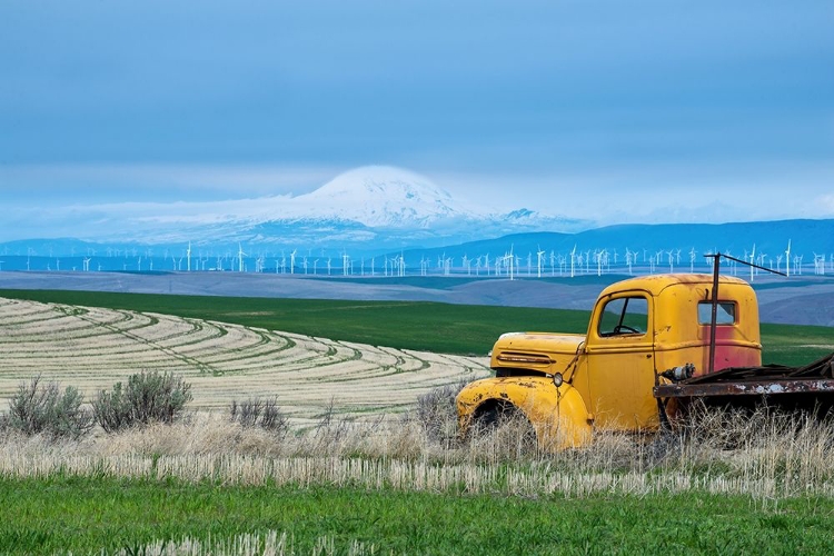 Picture of OLD TRUCK AND MT ADAMS