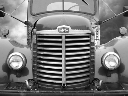 Picture of INTERNATIONAL TRUCK