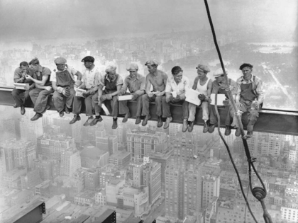 Picture of NEW YORK CONSTRUCTION WORKERS LUNCHING ON A CROSSBEAM 1932