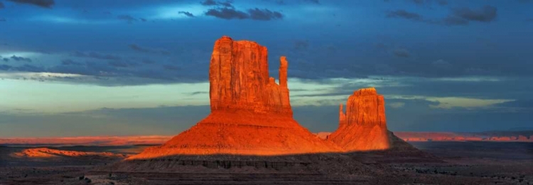 Picture of MONUMENT VALLEY, ARIZONA