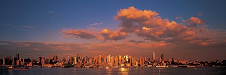 Picture of MIDTOWN MANHATTAN SKYLINE NYC