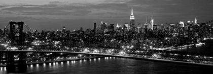 Picture of MIDTOWN MANHATTAN AND WILLIAMSBURG BRIDGE