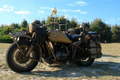 Picture of VINTAGE COMBAT GEAR MOTORCYCLE