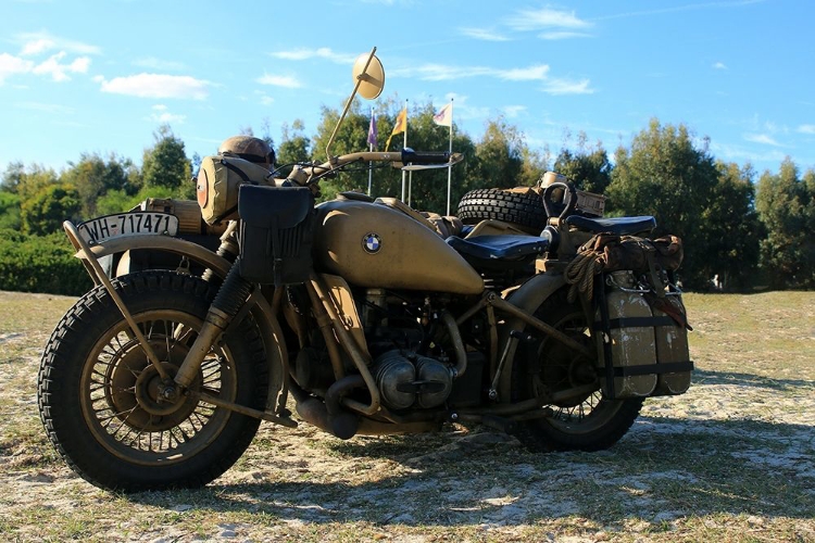 Picture of VINTAGE COMBAT GEAR MOTORCYCLE