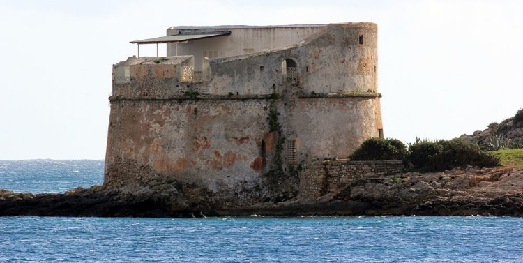 Picture of ANCINET SARRASIN TOWER IN FRON OF THE BLUE SEA