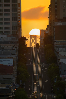 Picture of LOMBARD STREET CABLE CAR