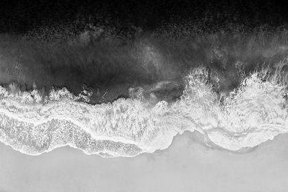 Picture of WAVES IN BLACK AND WHITE