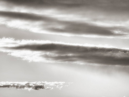 Picture of BLACK AND WHITE CLOUD FORMATIO