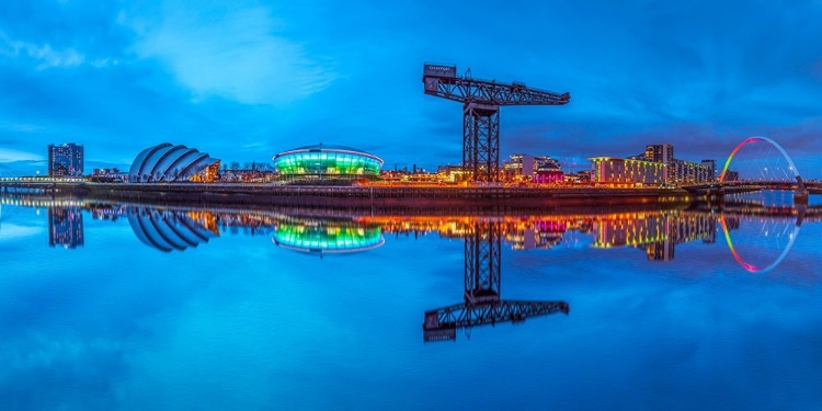 Picture of VIEW ALONG THE RIVER CLYDE AT NIGHT, GLASGOW