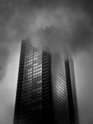 Picture of DOWNTOWN TORONTO FOGFEST NO 24