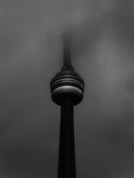 Picture of DOWNTOWN TORONTO FOGFEST NO 37