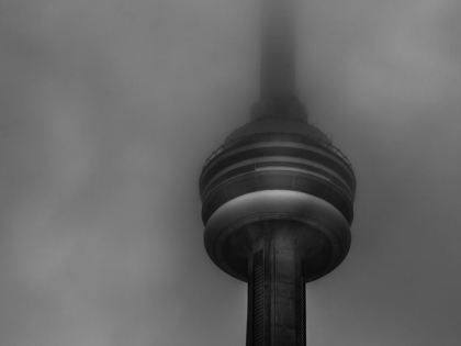 Picture of DOWNTOWN TORONTO FOGFEST NO 38