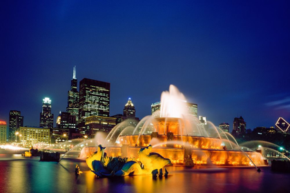 Picture of DUSK VIEW OF BUCKINGHAM FOUNTAIN IN CHICAGO ILLINOIS