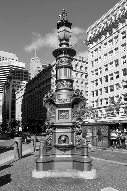 Picture of LOTTAS FOUNTAIN IN SAN FRANCISCO CALIFORNIA