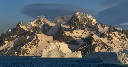 Picture of ANTARCTICA-SOUTH GEORGIA ISLAND-COOPERS BAY ICEBERGS AND MOUNTAINS AT SUNRISE 