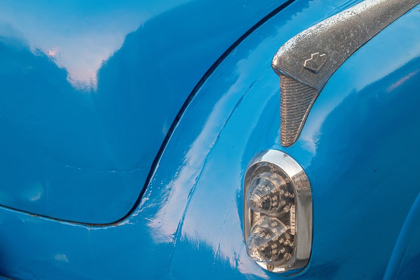 Picture of DETAIL OF TRUNK AND REAR FENDER ON BLUE CLASSIC AMERICAN BUICK CAR IN HABANA-HAVANA-CUBA