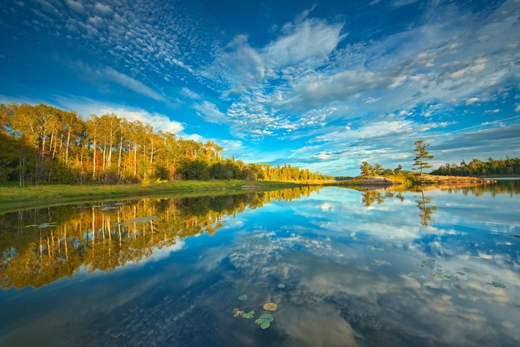 Picture of CANADA-ONTARIO-KENORA CLOUDS REFLECTED IN MIDDLE LAKE AT SUNSET