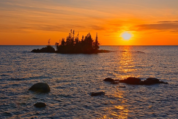 Picture of CANADA-ONTARIO-LAKE SUPERIOR PROVINCIAL PARK ISLANDS IN LAKE SUPERIOR AT SUNRISE