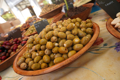 Picture of OLIVES IN THE SUNDAY MARKET IN BEAUNE-FRANCE