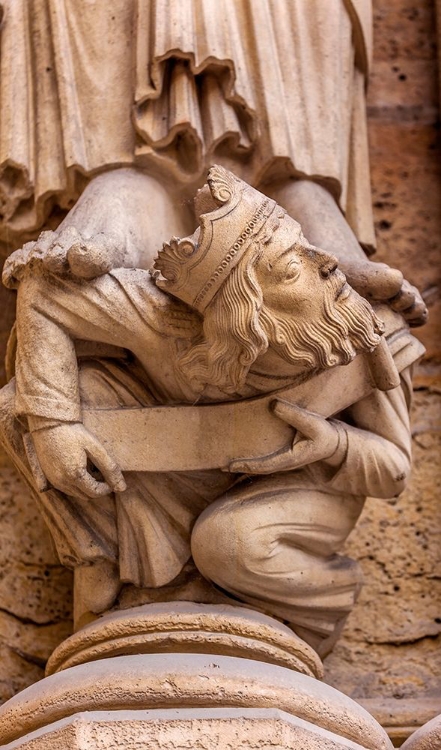 Picture of HEADLESS KING FACADE-NOTRE DAME CATHEDRAL-PARIS-FRANCE 