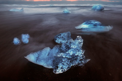 Picture of DIAMOND BEACH ON THE SOUTHEAST COAST OF ICELAND