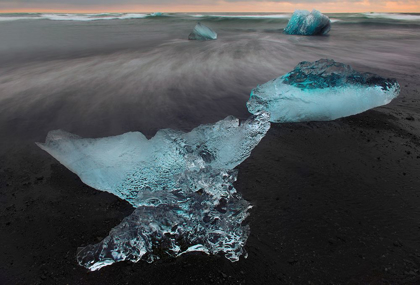 Picture of DIAMOND BEACH ON THE SOUTHEAST COAST OF ICELAND