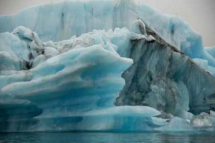 Picture of ICEBERGS FROM THE JOKULSARLON GLACIER DRIFT IN JOKULSARLON LAGOON IN ICELAND
