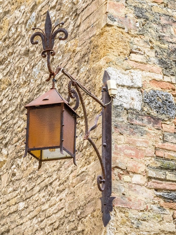 Picture of ITALY-CHIANTI LAMPPOST ON THE CORNER IN THE TOWN OF SAN GIMIGNANO