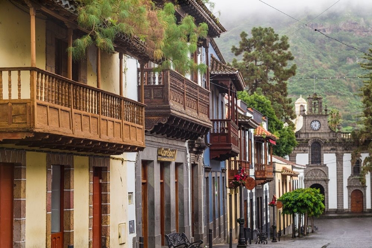 Picture of SPAIN-CANARY ISLANDS-GRAN CANARIA ISLAND-TEROR-MAIN STREET AND TRADITIONAL HOUSES