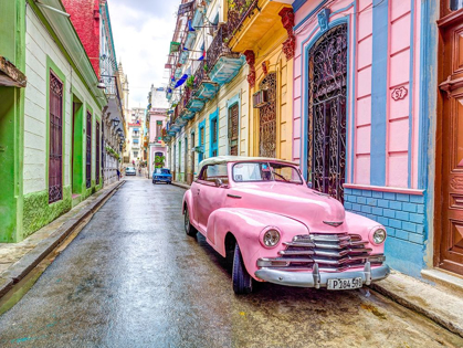 Picture of VINTAGE CAR IN HAVANA