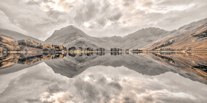 Picture of MOUNTAIN REFLECTIONS IN LAKE