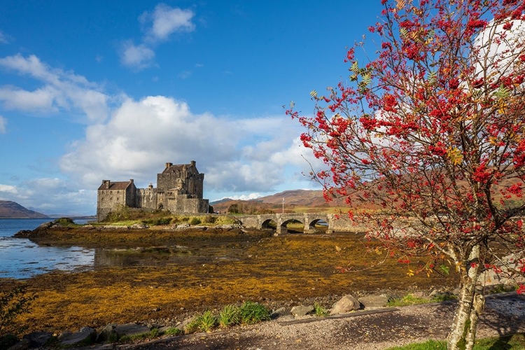 Picture of EILEAN DONAN CASTLE ISLE OF SKYE-SCOTLAND