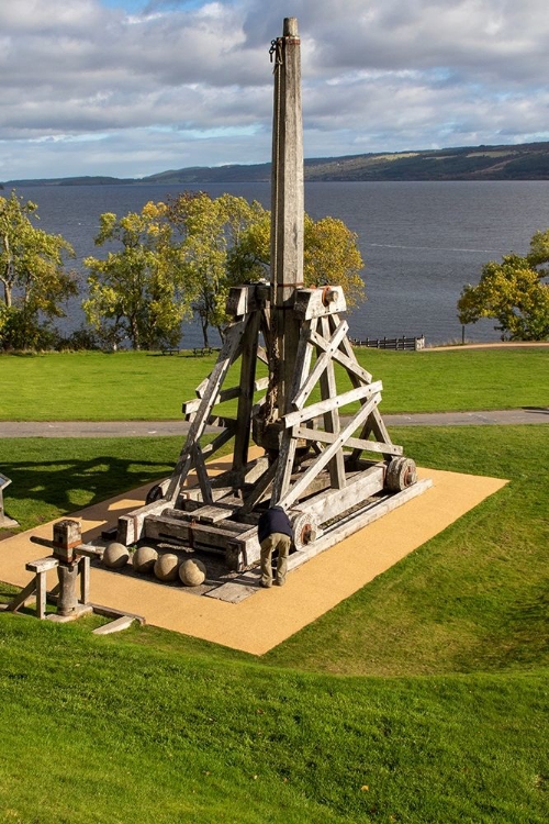 Picture of DEFENSIVE STONE SLINGSHOT URQUHART CASTLE LOCH NESS-SCOTLAND