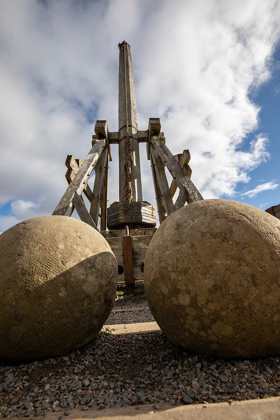 Picture of DEFENSIVE STONE SLINGSHOT URQUHART CASTLE LOCH NESS-SCOTLAND