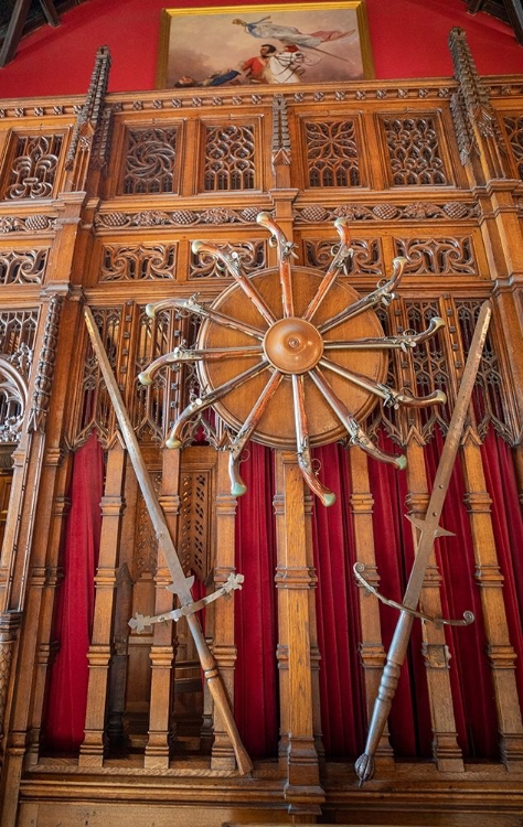 Picture of SWORD AND PISTOLS EDINBURGH CASTLE-SCOTLAND