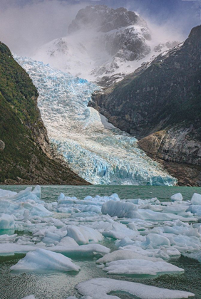 Picture of THE SERRANO GLACIER IS ONE OF THE MAIN ATTRACTIONS FOUND IN PARC NACIONAL BERNARDO HIGGINS IN CHILE