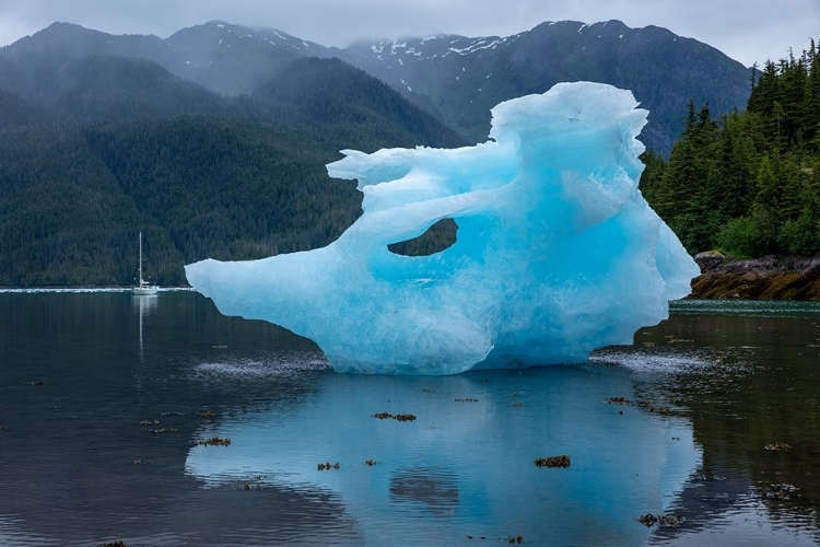 Picture of ALASKA-GULF 32 PILOTHOUSE SAILBOAT AT ANCHOR NEAR LARGE ICEBERGS FROM LECONTE GLACIER GROUNDED