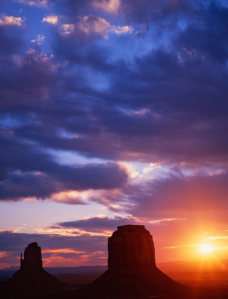 Picture of ARIZONA-MONUMENT VALLEY SUNRISE SILHOUETTES OF FORMATIONS 