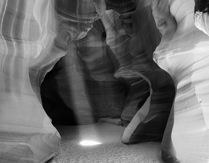 Picture of ARIZONA-ANTELOPE CANYON SUNBEAM AND SANDSTONE WALLS 