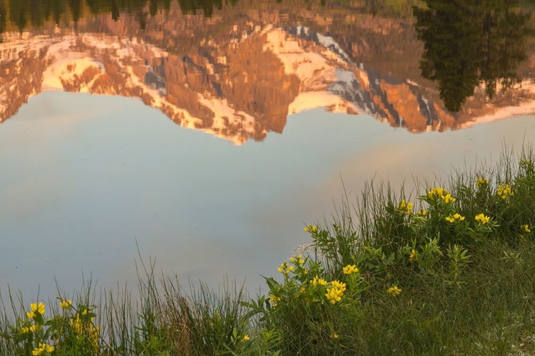 Picture of COLORADO-ROCK MOUNTAIN NATIONAL PARK MOUNTAIN REFLECTION IN SPRAGUE LAKE 