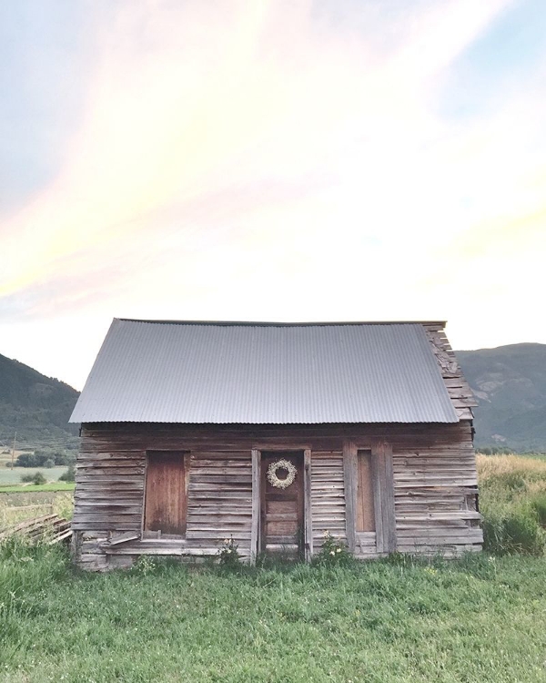 Picture of RAINBOW SKY AND CABIN