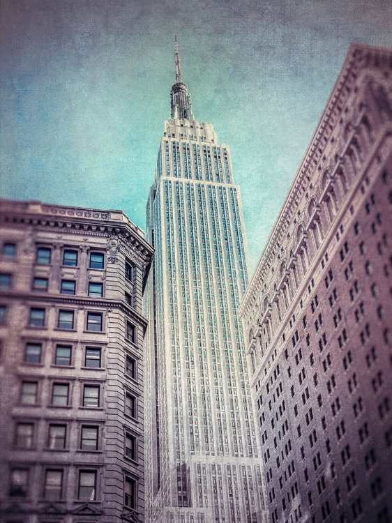 Picture of LOW ANGLE SHOT OF A EMPIRE STATE BUILDING - NEW YORK