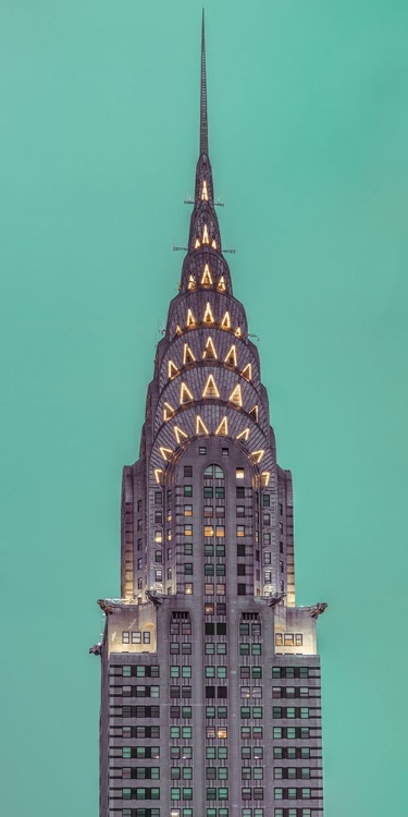 Picture of CHRYSLER BUILDING IN NEW YORK CITY