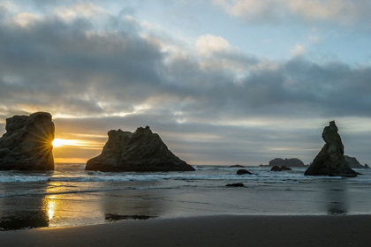 Picture of OREGON-BANDON BEACH WIZARDS HAT AND OTHER FORMATIONS AT SUNSET 