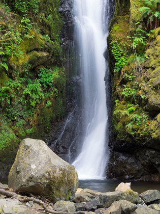 Picture of OR-COLUMBIA RIVER GORGE NATIONAL SCENIC AREA-HOLE IN THE WALL FALLS