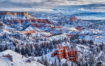 Picture of UTAH-BRYCE CANYON NATIONAL PARK-BUTTES AND HOODOOS ON A WINTER MORNING