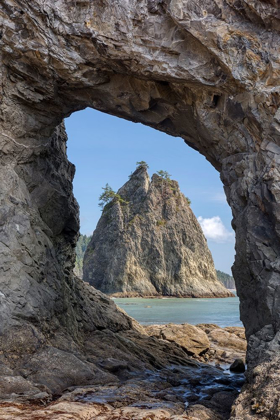 Picture of WA-OLYMPIC NATIONAL PARK-RIALTO BEACH-HOLE-IN-THE-WALL