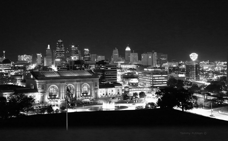 Picture of KANSAS CITY AT NIGHT