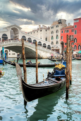 Picture of GONDOLA RIALTO BRIDGE #1