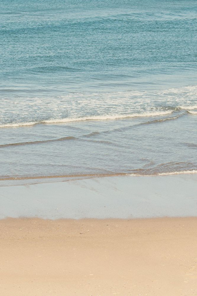 Picture of WHITE OCEANS 59